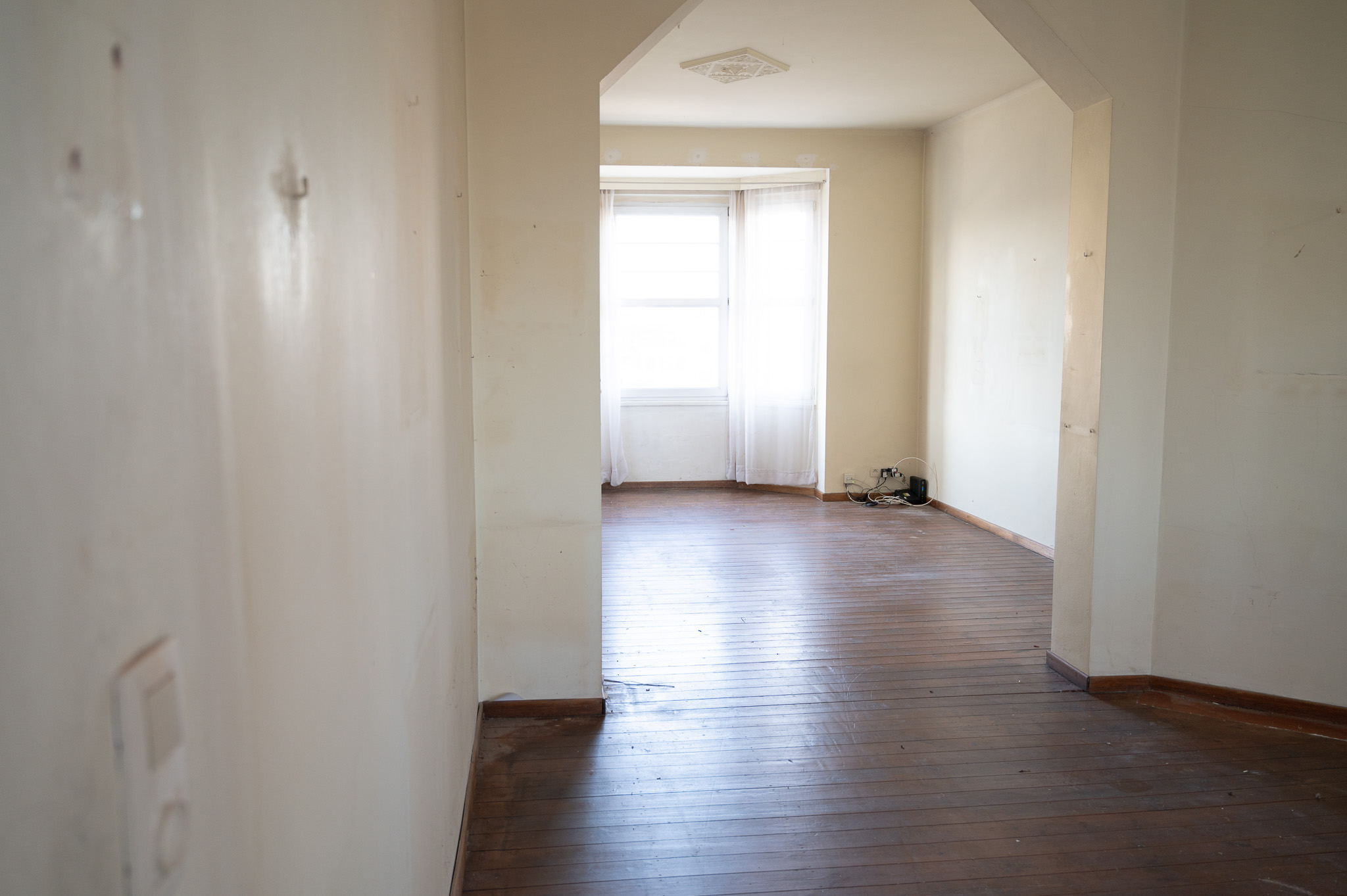 Pièce Après Appartement vide après le service de Vide-Maison de Dardenne Antique